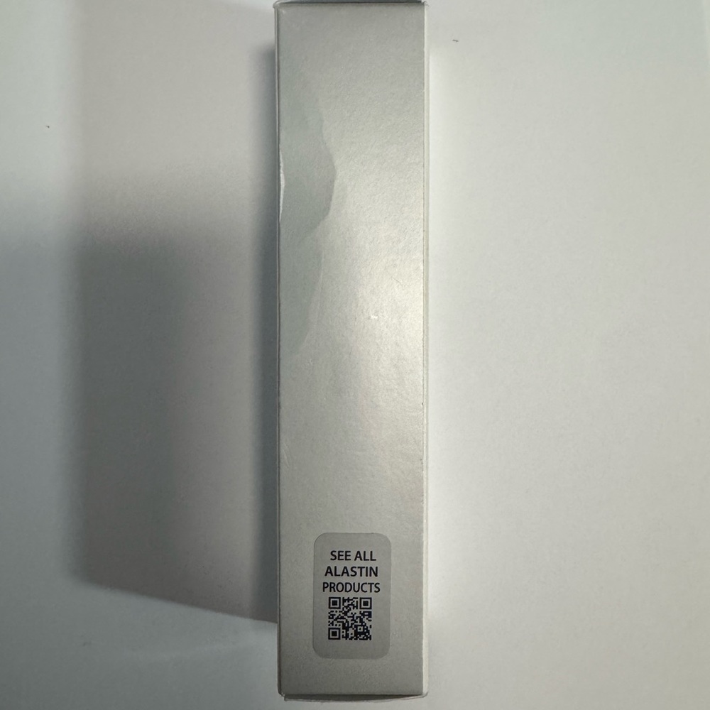 Alastin Skincare Restorative Skin Complex with TriHex Technology serum - Picture 4 of 5